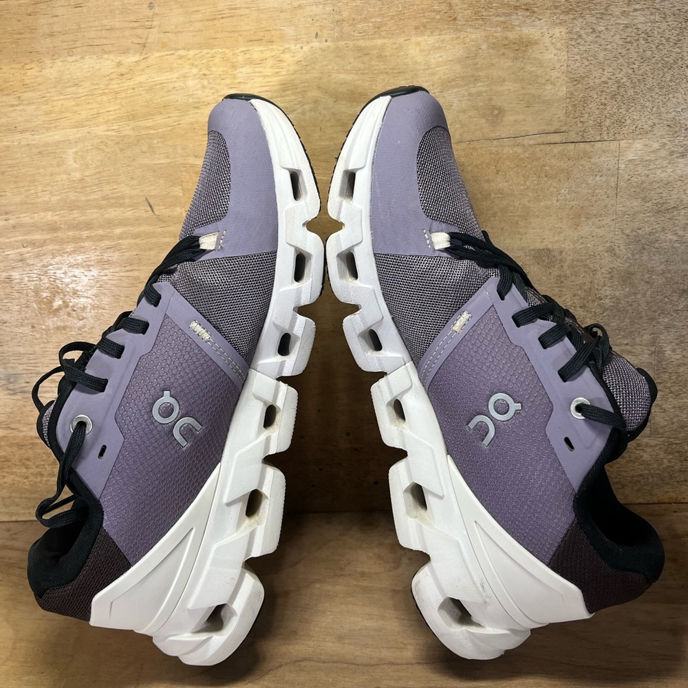 On CloudFlyer 4 REFLECTIVE Womens Size 9 Running Shoes Sneakers Shark Pearl - Picture 7 of 13